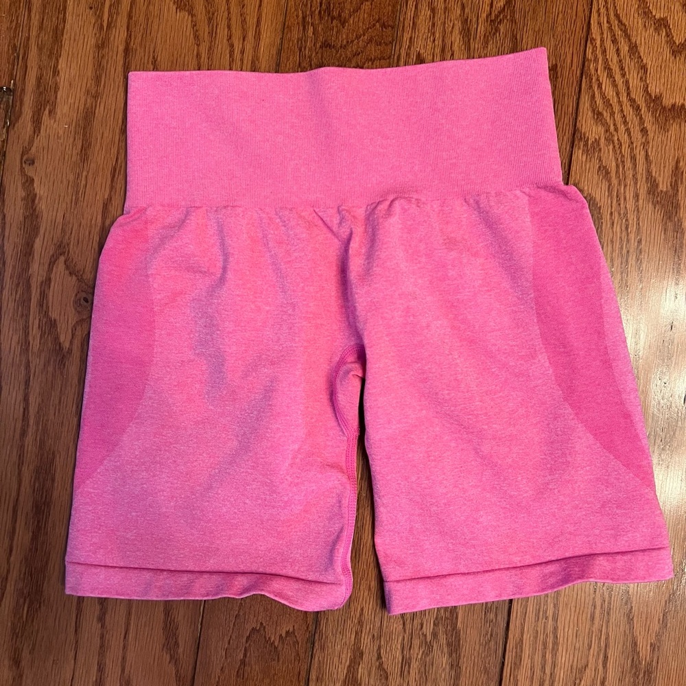 NVGTN Pink Seamless Biker Shorts High Waisted Gym Workout S NWT